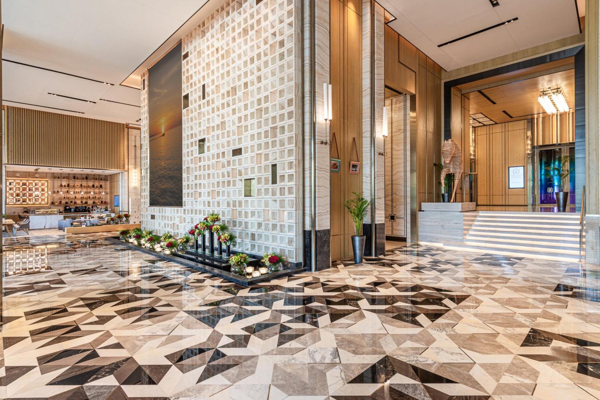 Narcissus The Royal Hotel ริยาดห์ ภายนอก รูปภาพ The lobby of the hotel